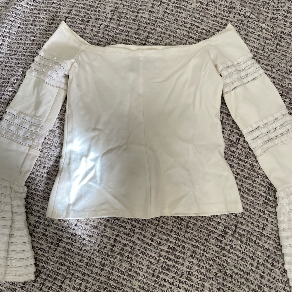 INTERMIX white ruffled sleeve shirt